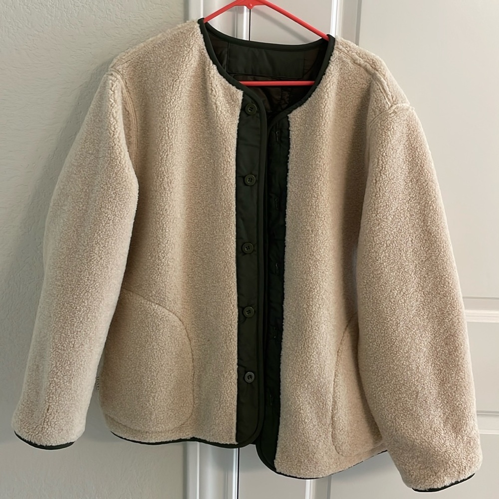 Velvet by Graham and Spencer women’s reversible jacket sz medium.  NWT.
